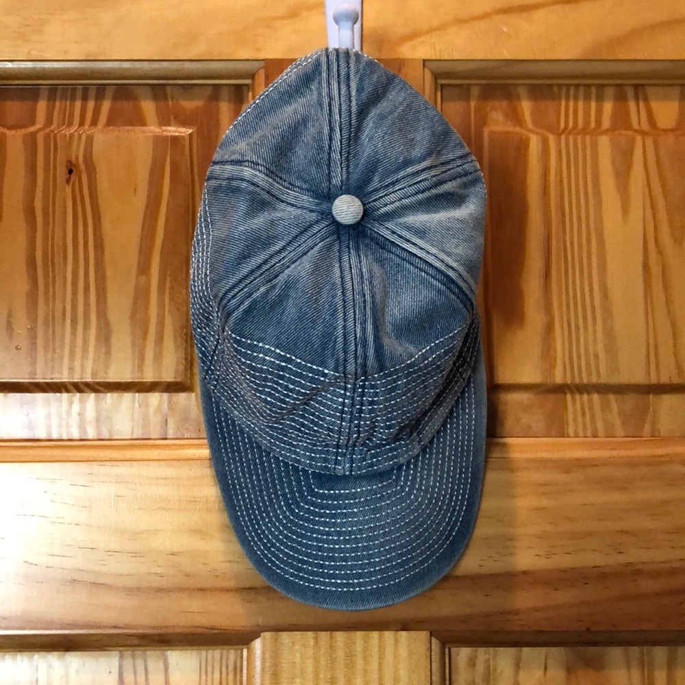 Light wash denim hat